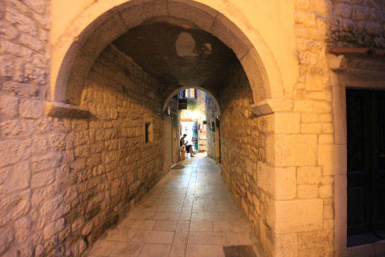 فيلا Town House In The Centre Of Historic تروغير المظهر الخارجي الصورة